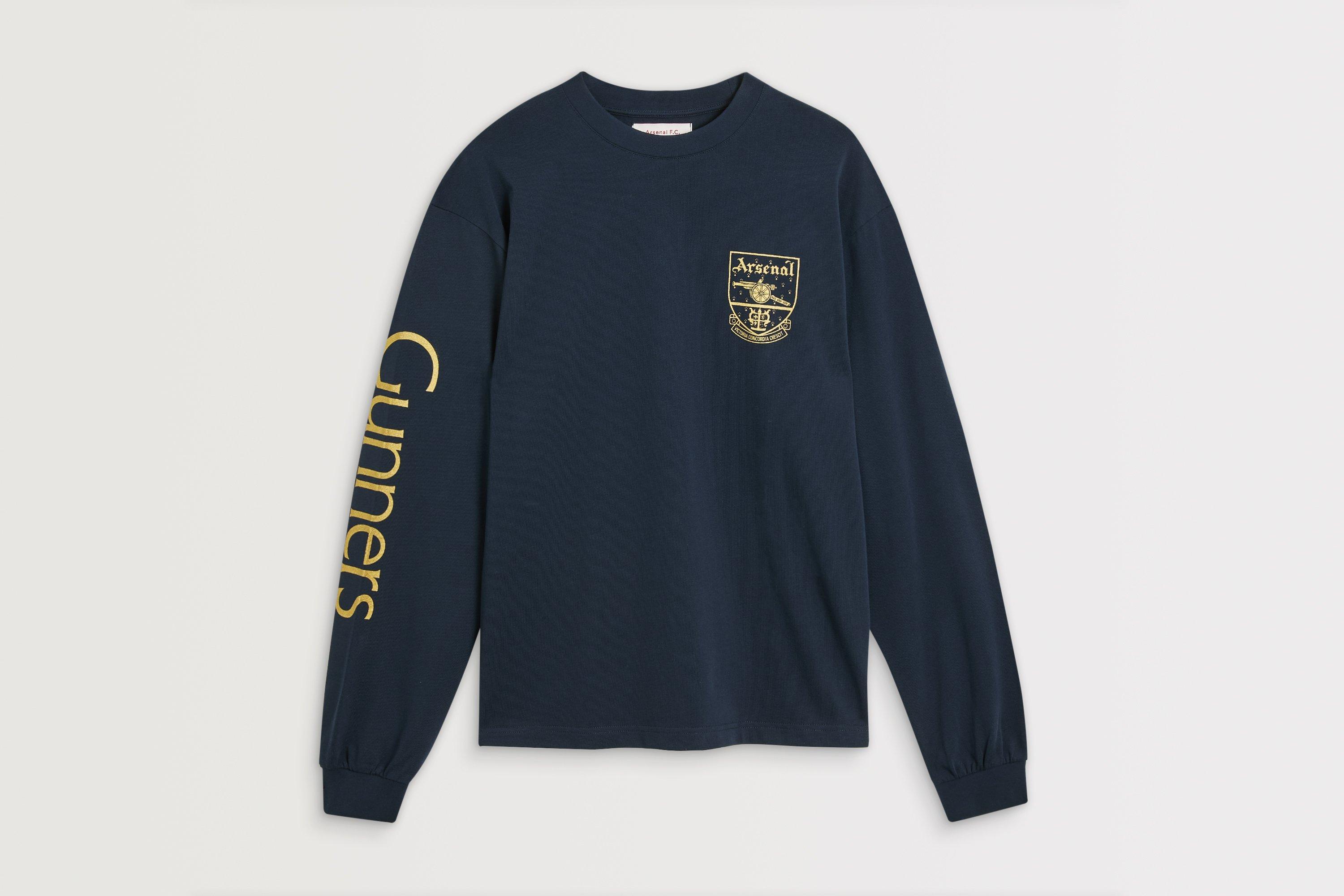 Arsenal Retro Crest Long Sleeved T-Shirt in Navy
