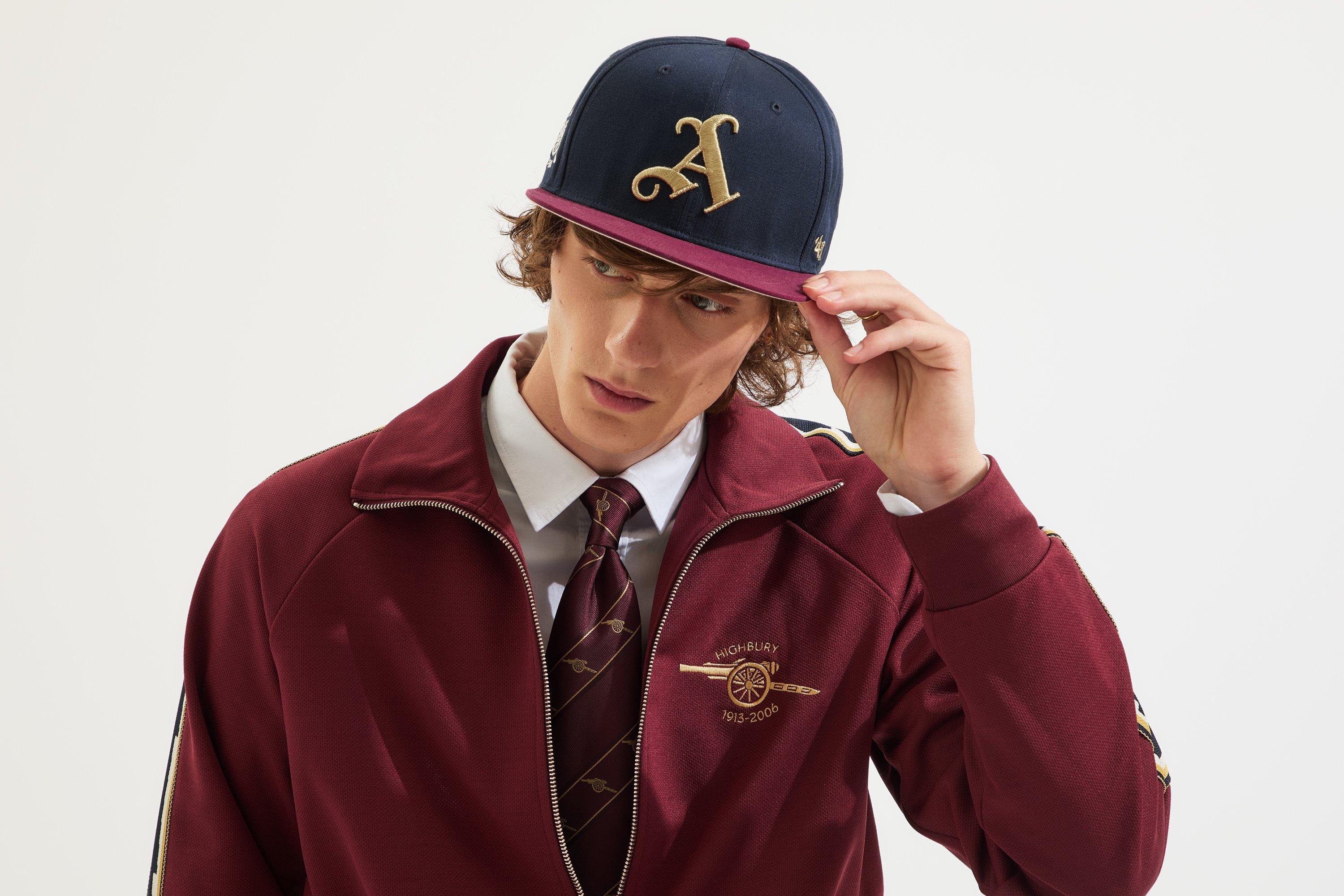 Arsenal 47 Navy Gothic A Captain Cap