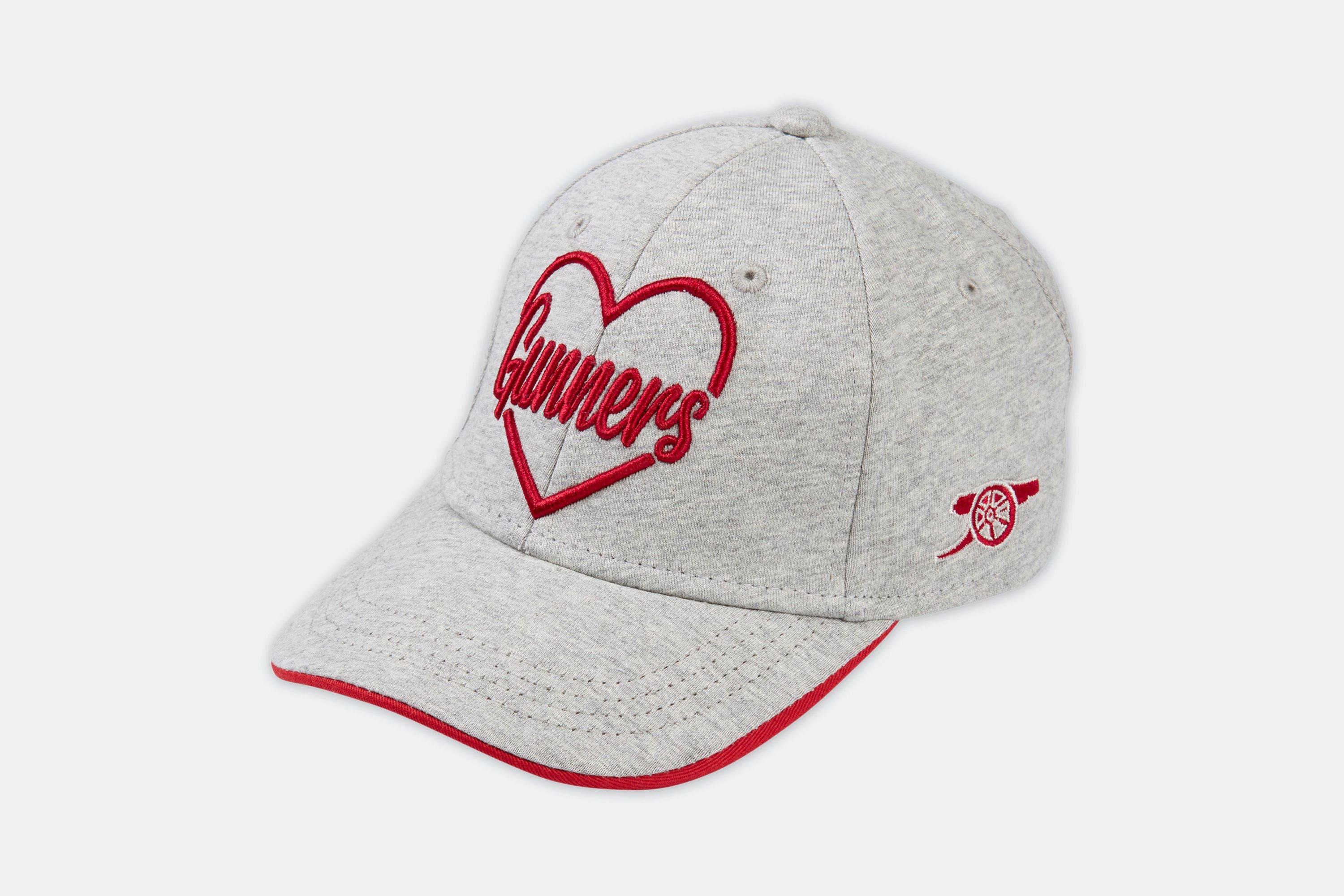 Arsenal Gunners Heart Cap